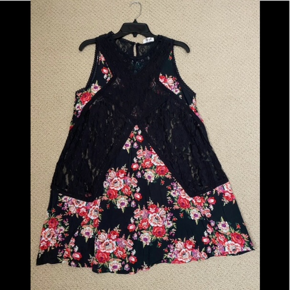 Umgee Woman Sleeveless